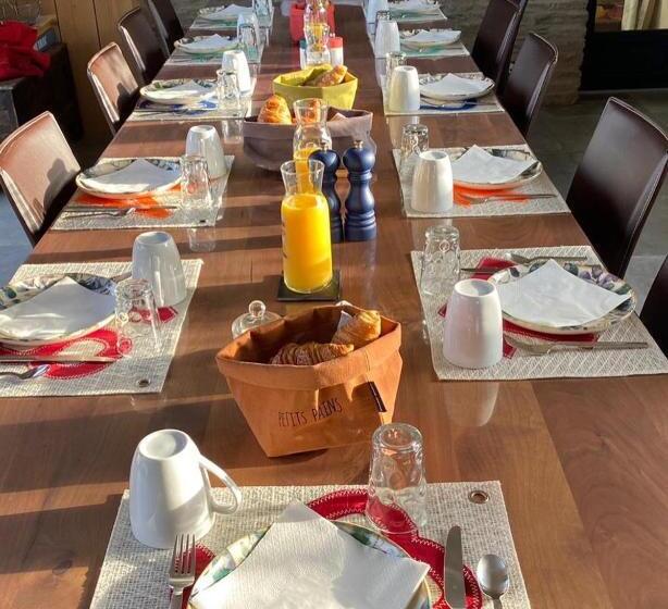 Bed and Breakfast L’ardoisière, Maison D’hôtes Et D’amis