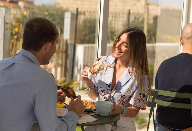 مبيت وإفطار Marezè