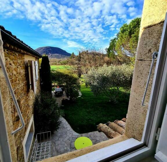 مبيت وإفطار Mas Redortier