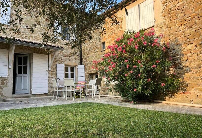 مبيت وإفطار Mas Redortier