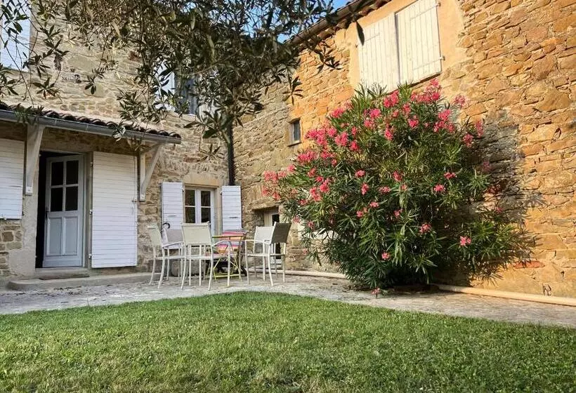 ベッドアンドブレックファースト Mas Redortier