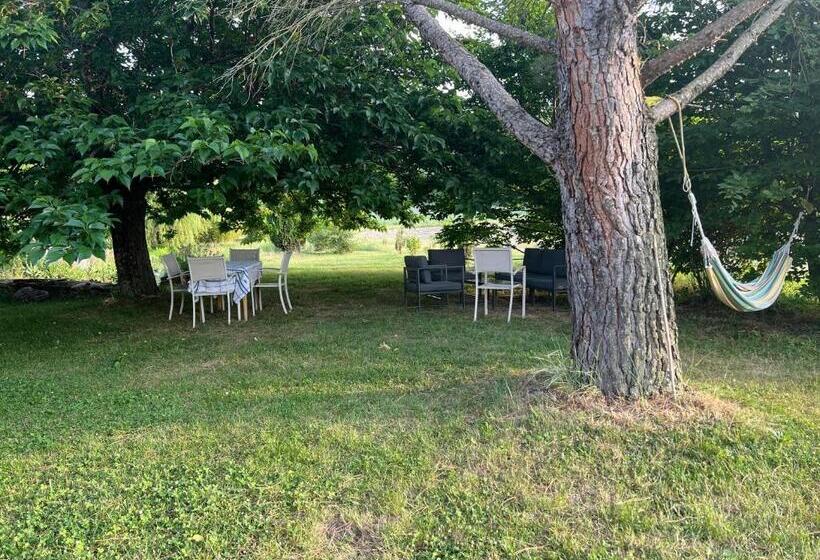 مبيت وإفطار Mas Redortier