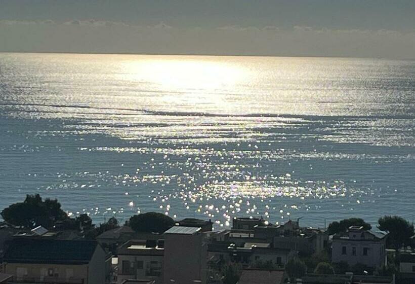 مبيت وإفطار Panoramic Suite