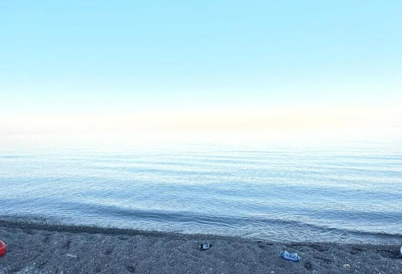 مبيت وإفطار Panoramic Suite