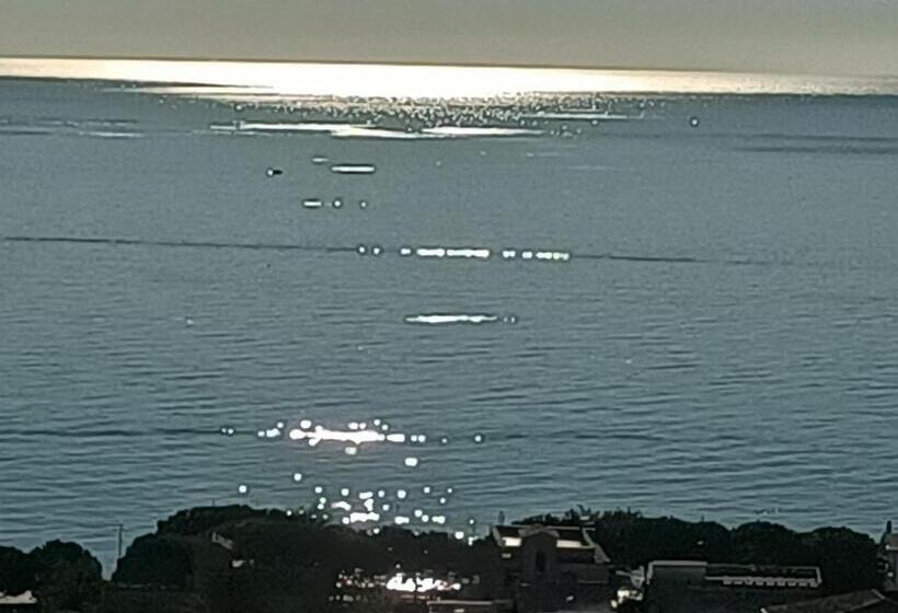 مبيت وإفطار Panoramic Suite