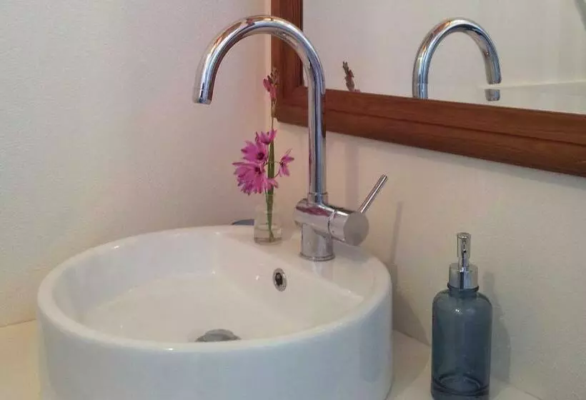 Faial Cottage B&b