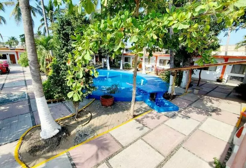 Hotelli Oasis Melaque