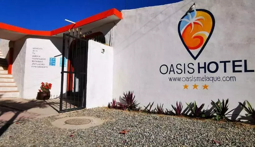 Hotelli Oasis Melaque