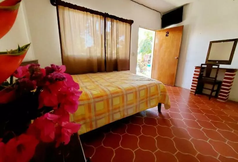 Hotelli Oasis Melaque