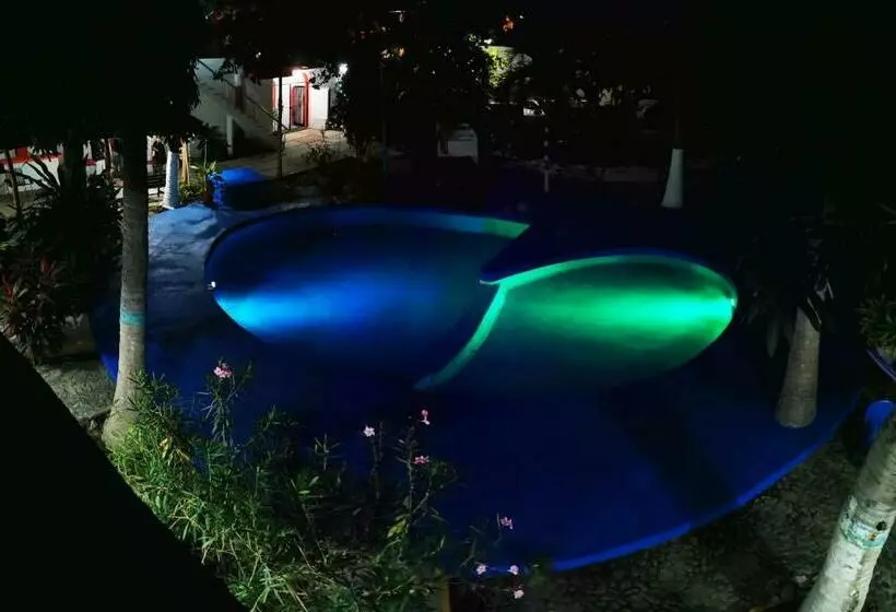 Hotelli Oasis Melaque