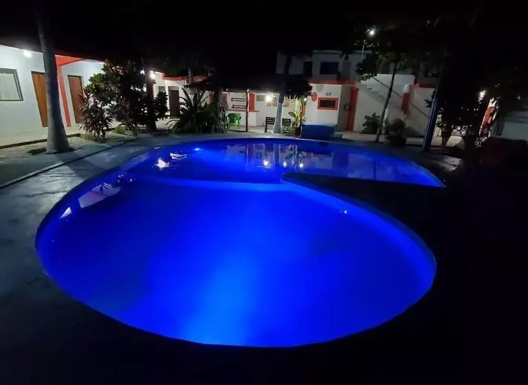 Hotelli Oasis Melaque