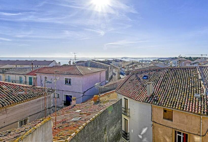 פנסיון Maison Capucine