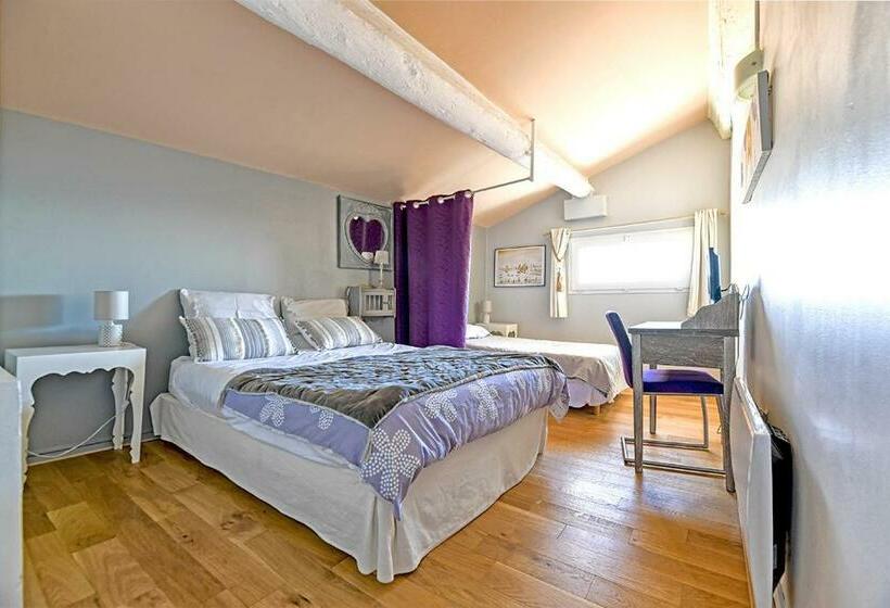 פנסיון Maison Capucine