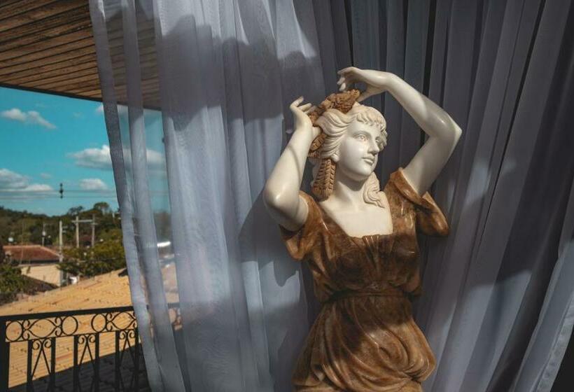 پانسیون Pousada Quatro Estações