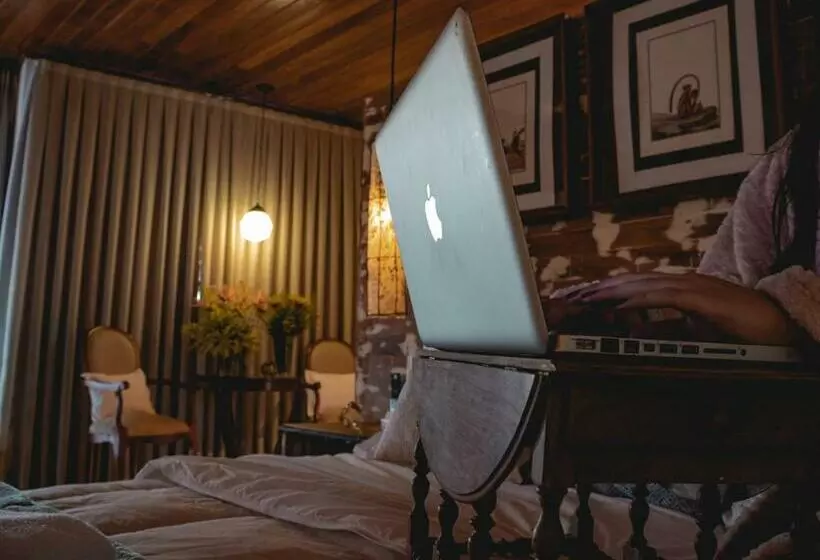 Majatalo Pousada Quatro Estações