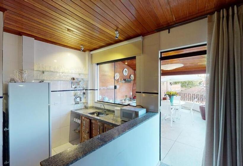 پانسیون Pousada Quatro Estações