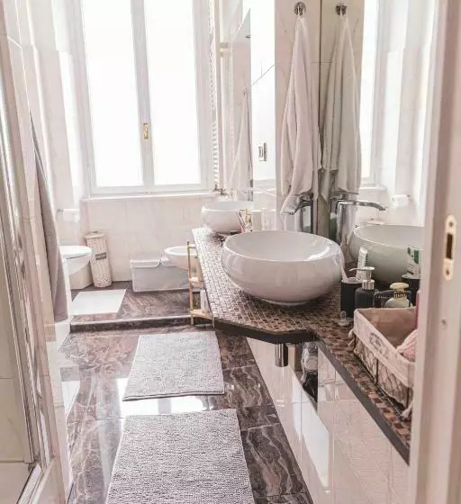 پانسیون Room Gatsby  Your Space With Garden In The City Center