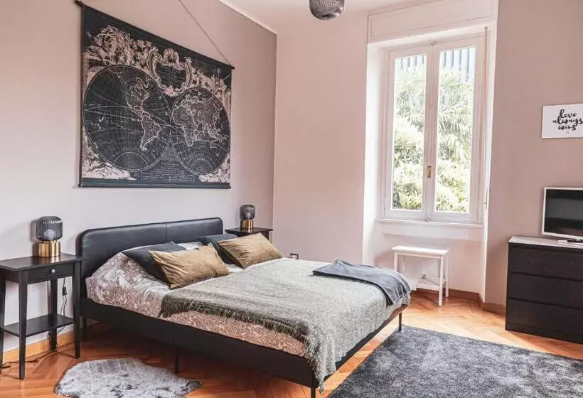 پانسیون Room Gatsby  Your Space With Garden In The City Center