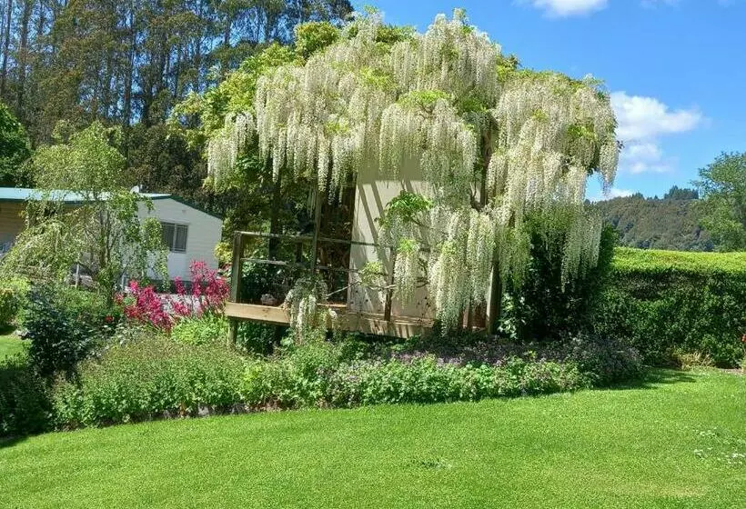 Aamiaismajoitus (B&B) Aramatai Gardens