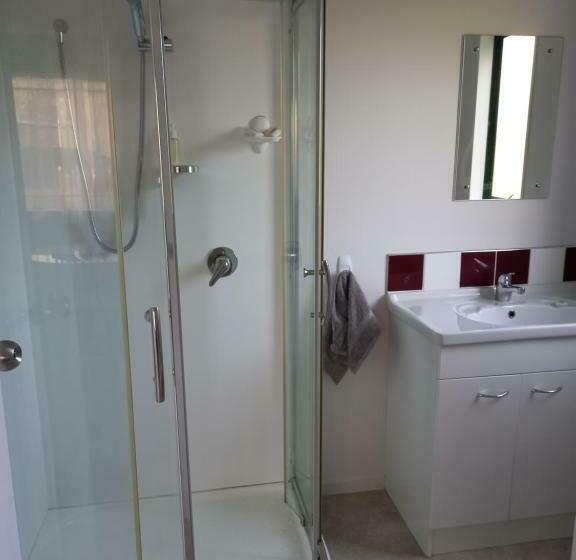 Bed and Breakfast Aramatai Gardens