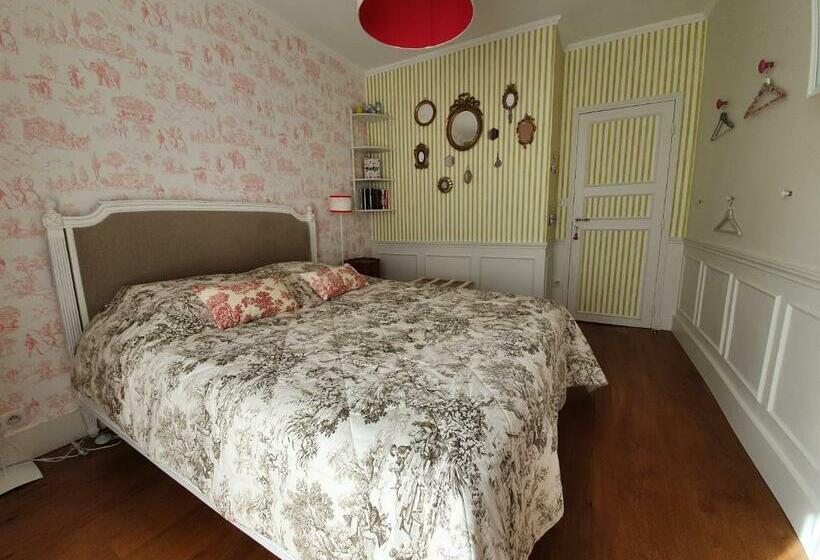 تختخواب و صبحانه Chez Pépé Merle Chambres D Hôtes Au Cœur De Paris