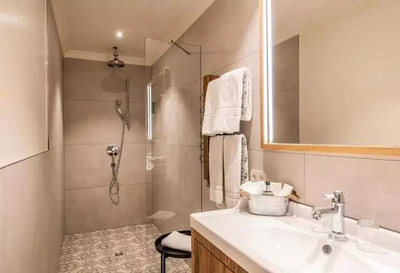Berghaus Schröcken   Hotel Apartments Spa