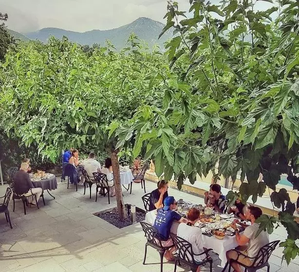 ペンション A Villa Di Rutali