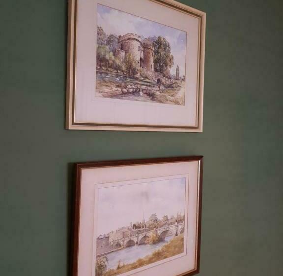 펜션 Afallon Townhouse