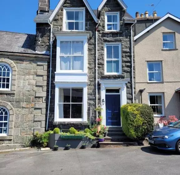 Majatalo Afallon Townhouse