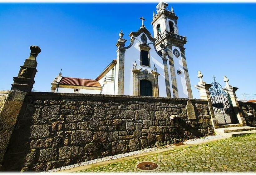 هاستل Alvorada Medieval, Al