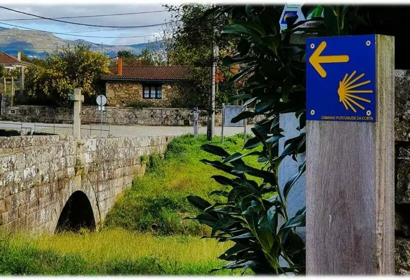 هاستل Alvorada Medieval, Al