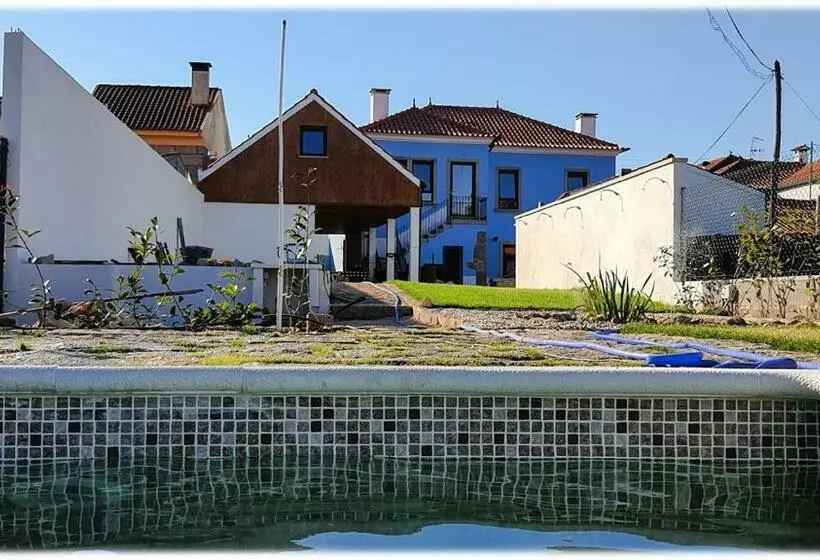 هاستل Alvorada Medieval, Al