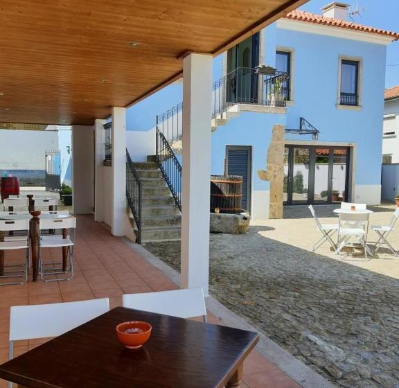 هاستل Alvorada Medieval, Al