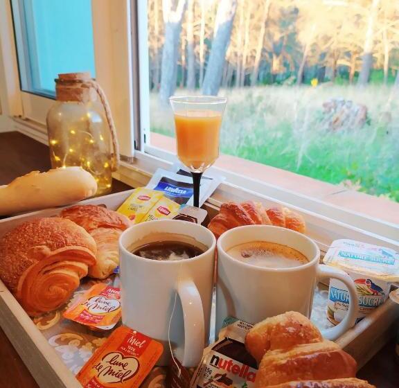 Bed and Breakfast A L Orée Des Pins   Gite Et Spa De 30 M2  Home Cinéma Et Massage En Sup