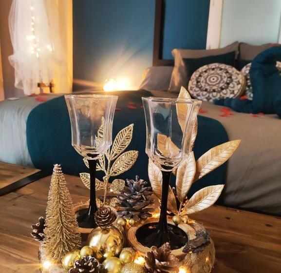 Bed and Breakfast A L Orée Des Pins   Gite Et Spa De 30 M2  Home Cinéma Et Massage En Sup