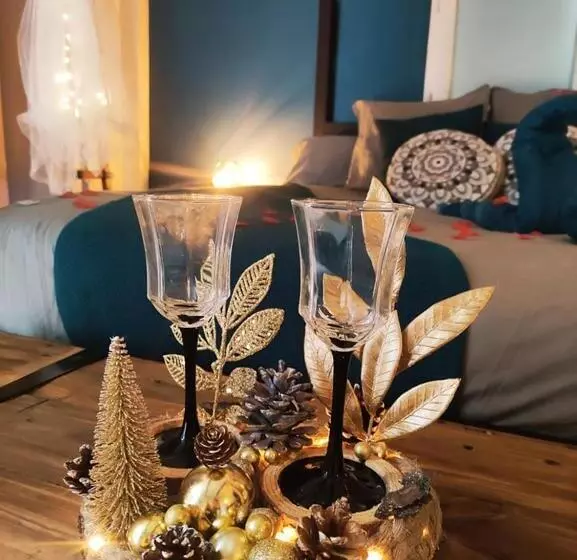 Aamiaismajoitus (B&B) A L Orée Des Pins   Gite Et Spa De 30 M2  Home Cinéma Et Massage En Sup