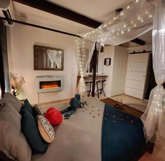 Aamiaismajoitus (B&B) A L Orée Des Pins   Gite Et Spa De 30 M2  Home Cinéma Et Massage En Sup