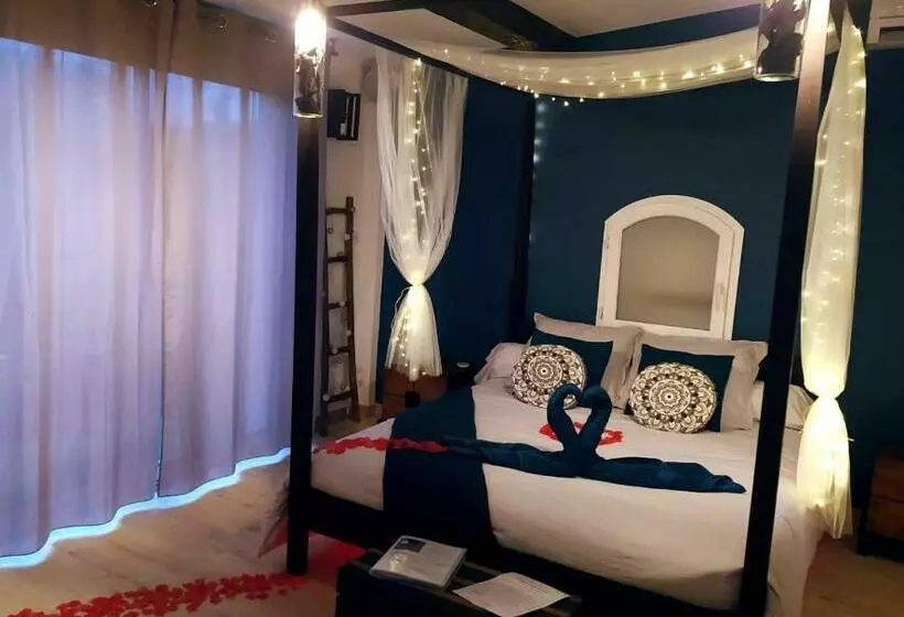 Aamiaismajoitus (B&B) A L Orée Des Pins   Gite Et Spa De 30 M2  Home Cinéma Et Massage En Sup