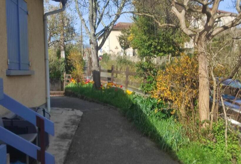 مبيت وإفطار Chambre Spatieuse Avec Grand Lit