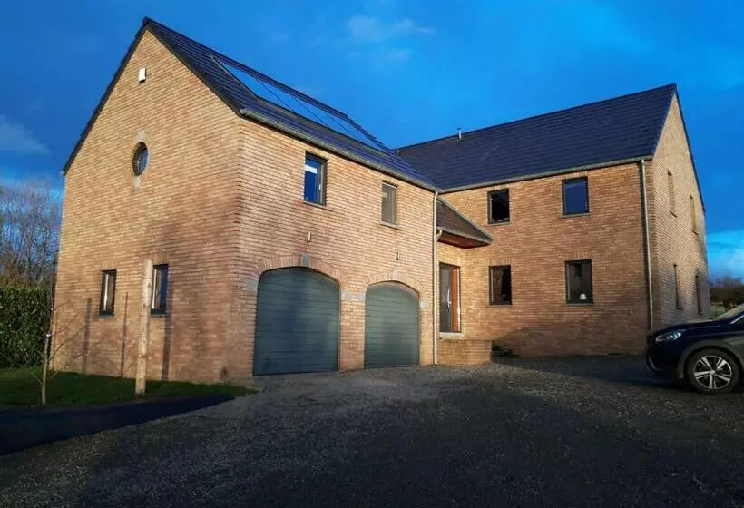 ベッドアンドブレックファースト La Chambre D En Haut