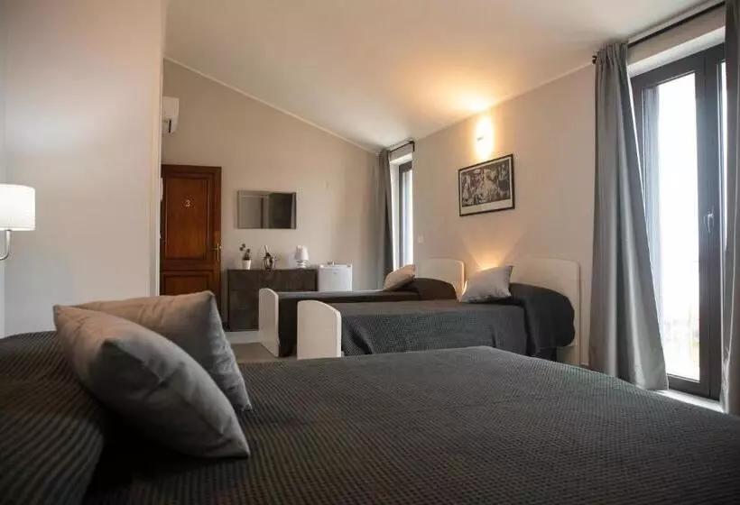 ベッドアンドブレックファースト Un Passo Dal Mare   Guest House