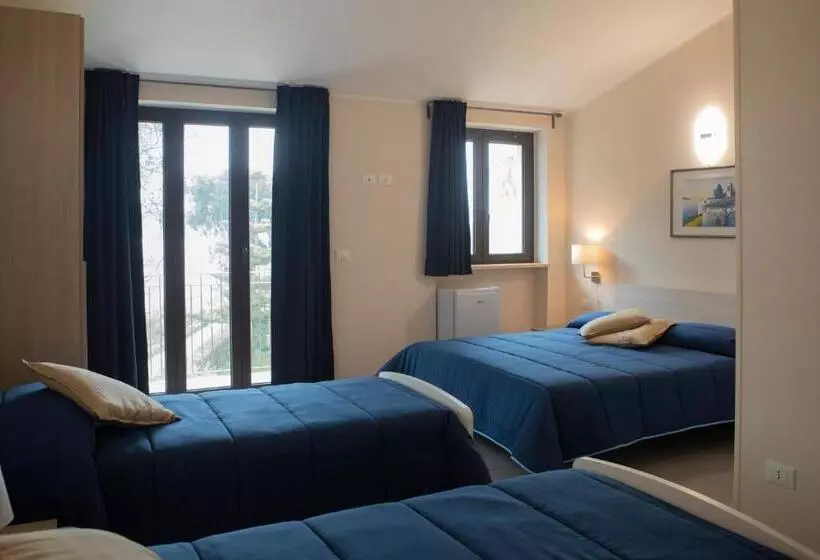 ベッドアンドブレックファースト Un Passo Dal Mare   Guest House