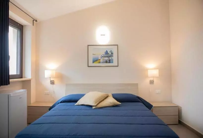 ベッドアンドブレックファースト Un Passo Dal Mare   Guest House