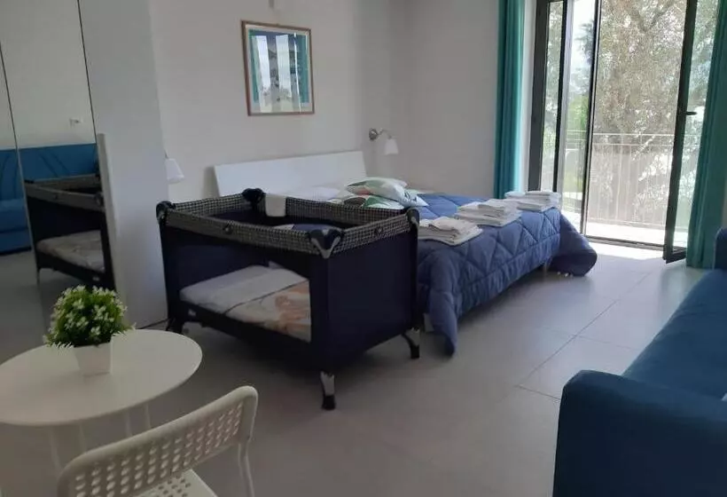 ベッドアンドブレックファースト Un Passo Dal Mare   Guest House