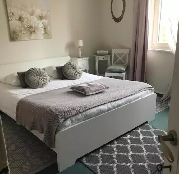 ベッドアンドブレックファースト Villa Sylvania