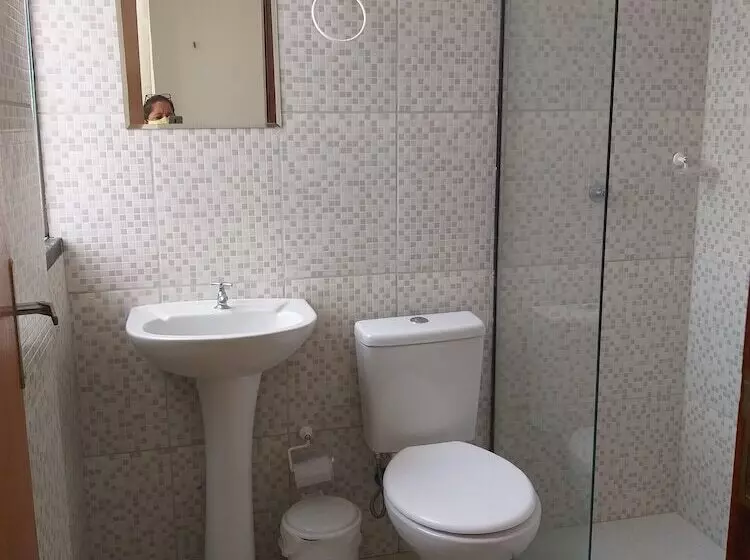 هتل Celenes