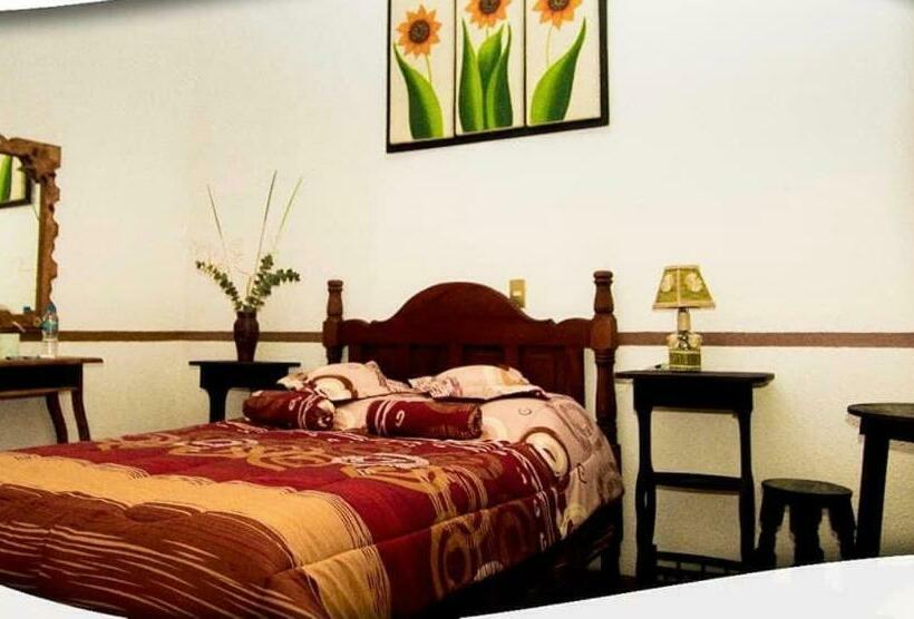 Hotell Posada Acaxiloco