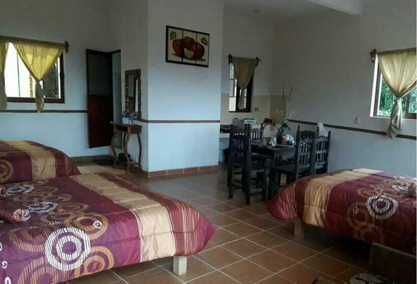 Hotell Posada Acaxiloco