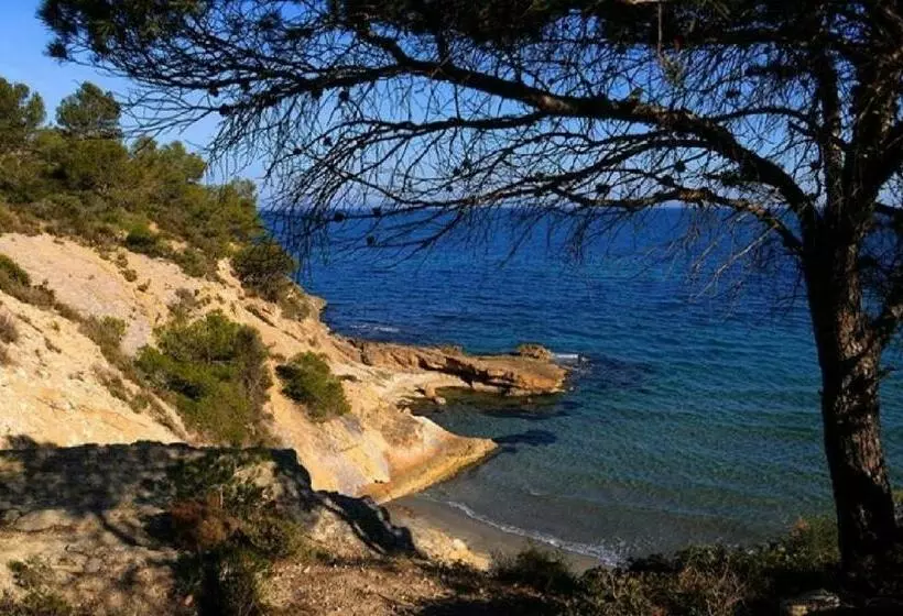 مُتل Pension Subirats Perello