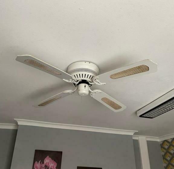 پانسیون Bright Apartments